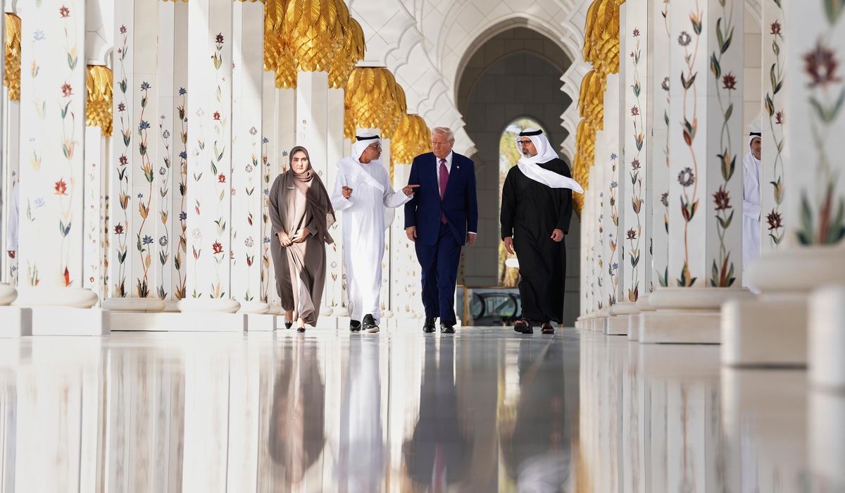 Live updates: Trump wraps up Mideast tour, meet business leaders, visit interfaith place of worship