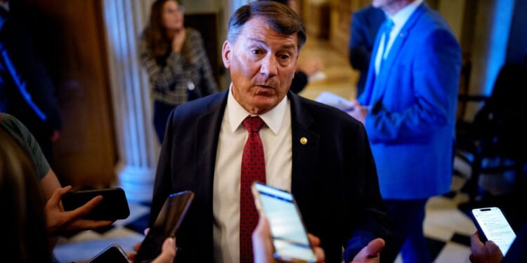 Republicans Engage Dems in Negotiations Amid Shutdown Battle