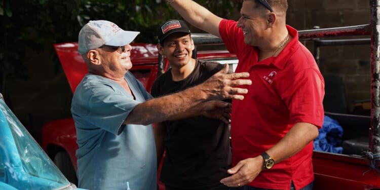 Spanish-language journalist arrested while covering Atlanta-area protest deported to El Salvador