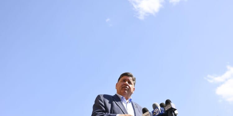 Pritzker says Trump administration will federalize Illinois National Guard troops