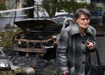 Large-scale Russian attack on Ukraine kills at least 5 people