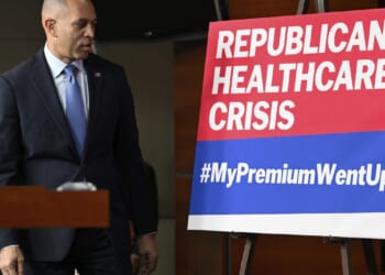 Republicans, Democrats spar over shutdown, as workers face layoffs and missed paychecks