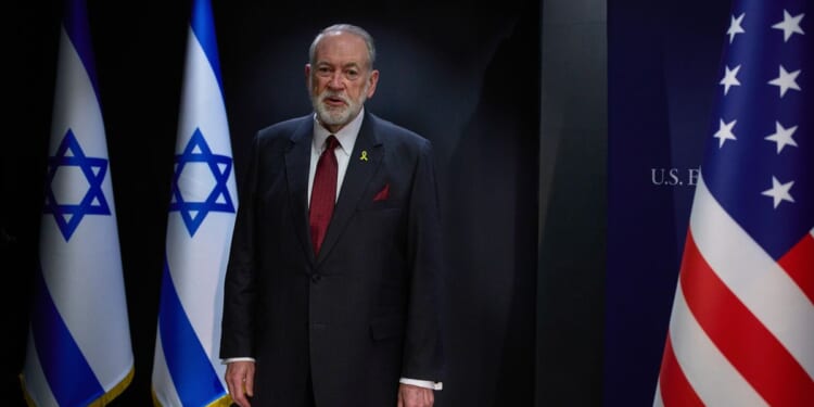 Mike Huckabee says U.K. official 'delusional' over claim Britain played key role in Gaza peace deal