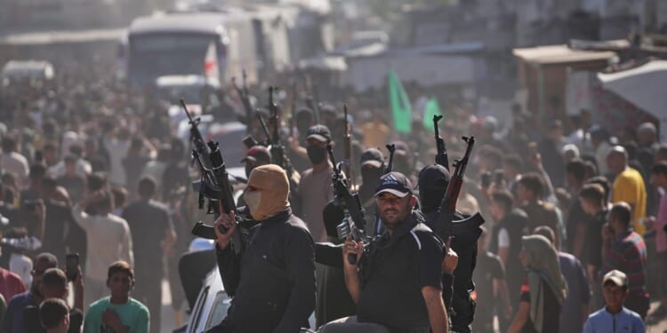 Gaza's new war: Armed clans challenge Hamas as executions mount