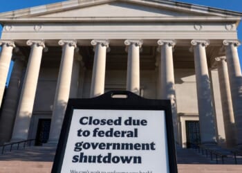 Government shutdown could cost economy $14 billion: CBO