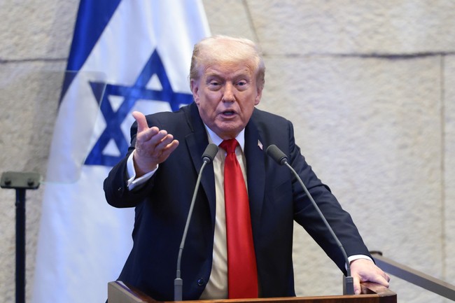 Trump’s Peace Deal Moves Lifelong Democrat to Tears – PJ Media