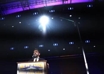 New York mayoral front-runner Zohran Mamdani leads race by double digits in final campaign push