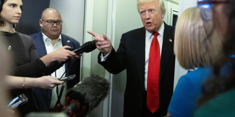 Trump urges his NYC supporters to vote for Cuomo in mayoral race