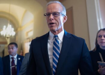 Senators reach deal to reopen the government through January