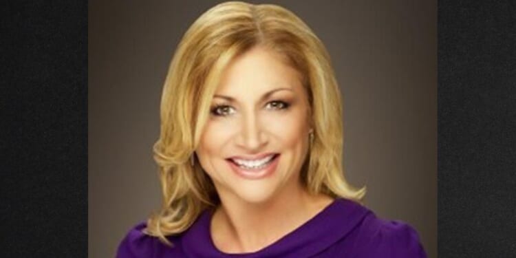 Valeria Hoff DeCarlo worked as a CNN anchor from 1992 to 1999, and then was anchor and consumer reporter at WXIA-TV in Atlanta, Georgia, from 199 to 2017.