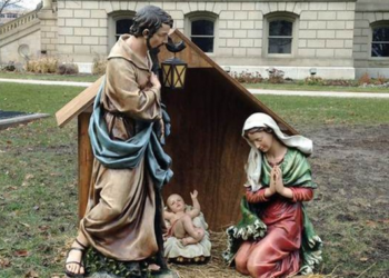 Woke Priest Uses His Church’s Nativity Scene to Mock and Defy ICE – PJ Media
