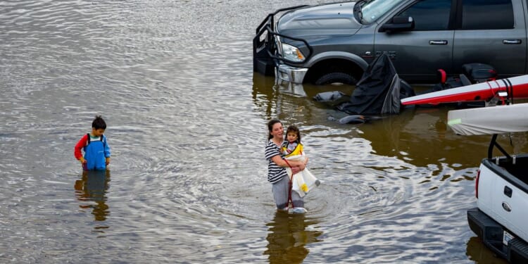 Heavy rain, high tides cause flooding along stretch of Northern California