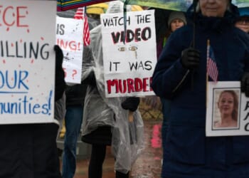 Democrat alleges 'cover up' amid intensifying dispute over ICE shooting probe