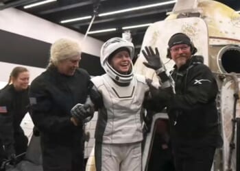 SpaceX capsule brings home ailing astronaut in middle-of-the-night Pacific splashdown