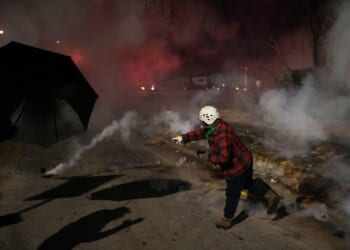 Trump threatens to invoke Insurrection Act while Minneapolis roils under raids