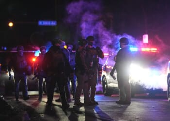 MN Anarchists Loot ICE Vehicle, Score Weapons Locker and Documents – HotAir