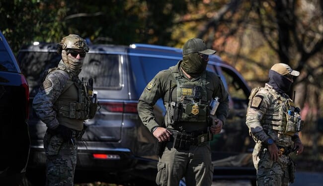 Tren de Aragua Cartel Pair Shot Driving Car Into Border Cops Simply a 'Married Oregon Couple' – PJ Media