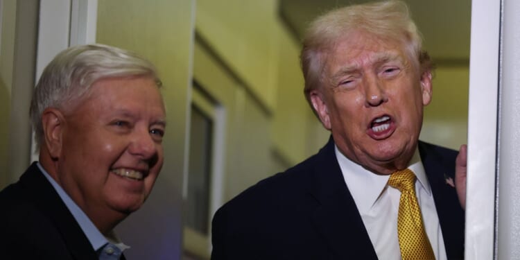 White House to Address Congress' Venezuela Questions