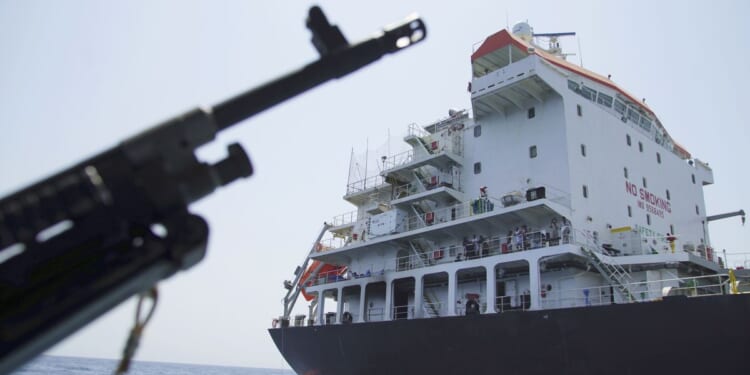 Reports: Iran tells ships that it's closing Strait of Hormuz