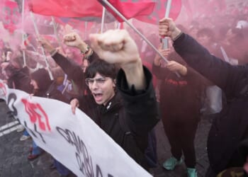 Anti-war protests in Italy and Spain as high-stakes referendum on Italian judges looms