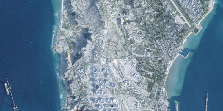 82nd Airborne on alert for Iran mission after Trump’s pause on strikes on Iranian energy