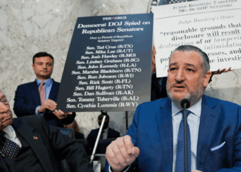 Senators Compare 'Arctic Frost' to Watergate