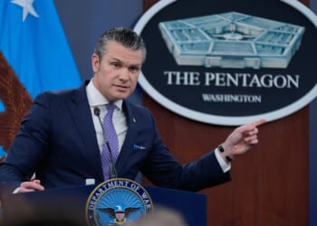 Judge orders Pentagon to let New York Times reporters back in