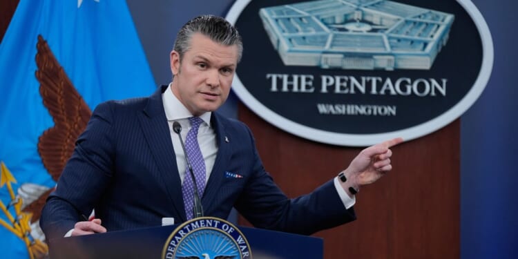 Judge orders Pentagon to let New York Times reporters back in