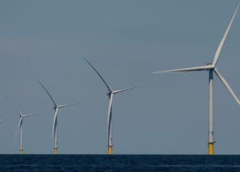 Developer of Massachusetts offshore wind farm sues to stop turbine manufacturer from walking away