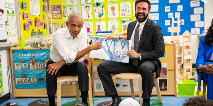 Obama meets Mamdani in New York City before reading to preschoolers