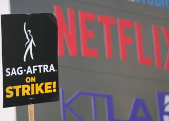 Screenwriters overwhelmingly approve a 4-year contract with Hollywood studios