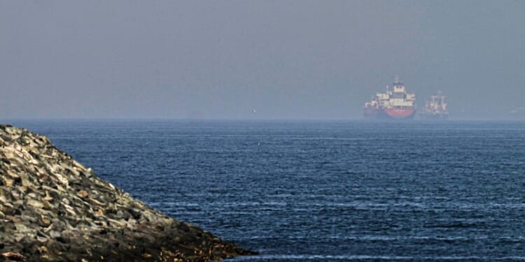 U.S. military to free blockaded commercial ships in the Strait of Hormuz