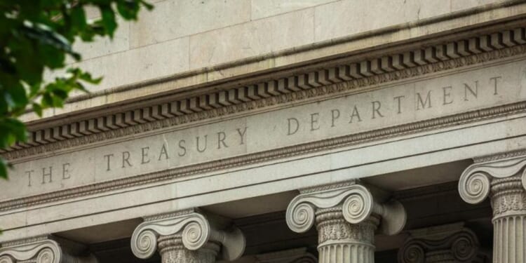 U.S. projected to borrow $2 trillion this year