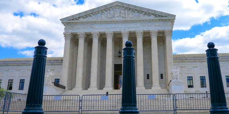 Supreme Court says man who lost leg can sue major logistics company over trucker crash