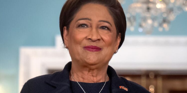 Trinidad and Tobago signs agreements with U.S. companies that pave the way for data centers