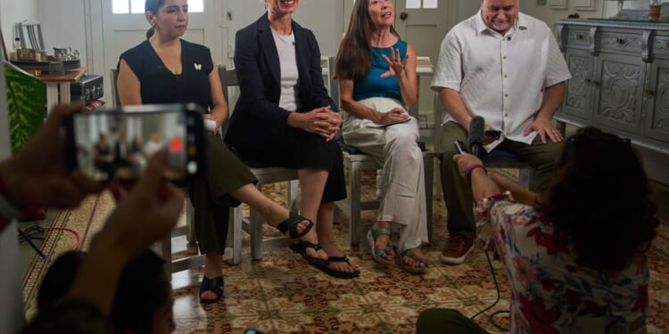 Democratic members of U.S. Congress visit Cuba and compare U.S. energy embargo to ‘silent Gaza’