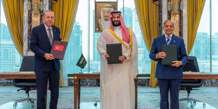 Turkey says defense pact with Saudi Arabia and Pakistan is not aimed at Iran or any other country