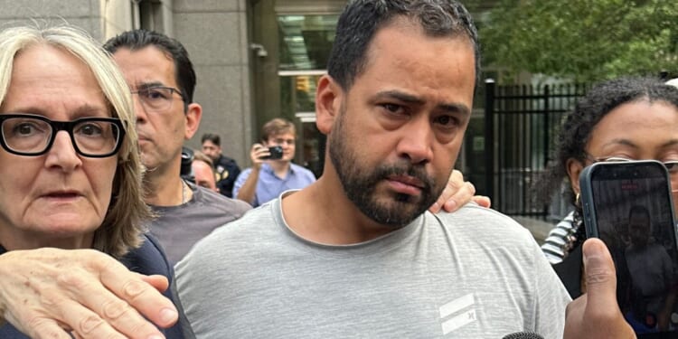 Operator of capsized jet boat charged with negligence in death of woman, baby