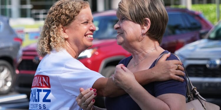 Reps. Wasserman Schultz and Moskowitz fend off rivals in Florida Democratic primaries