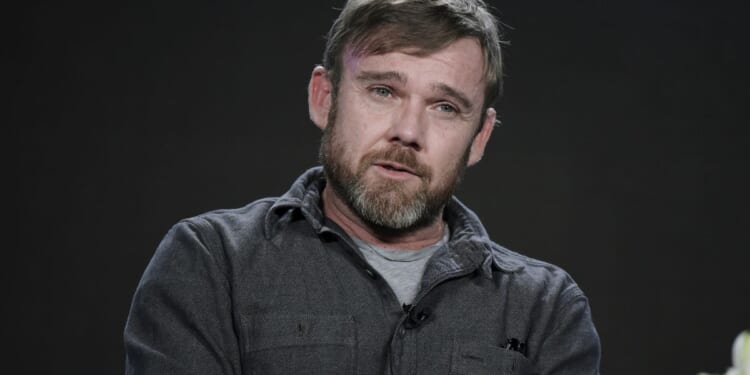 Stars blast Ricky Schroder’s political jab in Dolly Parton tribute