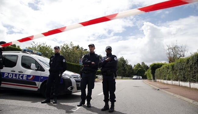 Two Police Officers Attacked by Man With Knife in Toulouse, France – HotAir