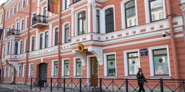 Moscow orders closure of Germany's consulate in St. Petersburg in spat over attempted drone attack