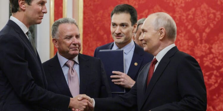 Putin meets with U.S. envoys at the Kremlin for renewed talks on ending the war in Ukraine