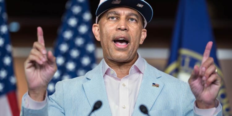 House Democrats’ Dire Donor Warning Hints at Trouble Before Midterms – PJ Media
