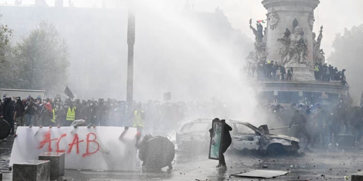 Marseille Rioters Burned Jewish-Owned Shops, Left Muslim-Owned Ones Untouched – PJ Media