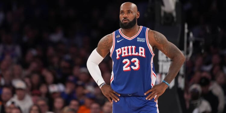 Ungrateful Diva LeBron James Disrespects the National Anthem at Madison Square Garden – PJ Media