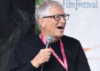 Bill Gates Claims Artifical Intelligence Will Force Some to Choose an 'Amish' Lifestyle