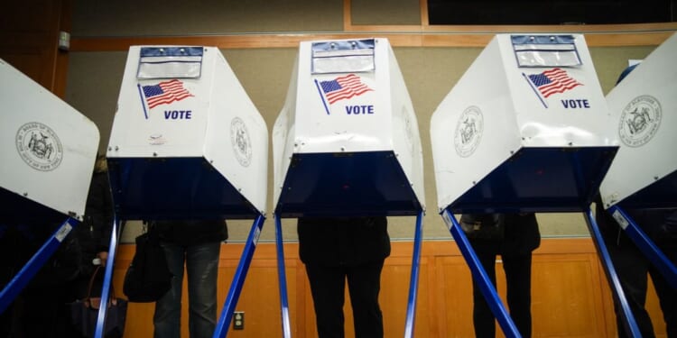 Days Before Midterm Election, DOJ Flags 400 Noncitizen Voters in Washington, GOP Chair Says Dems Have a Problem