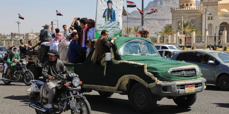 Egypt's top security body agrees to help Saudi Arabia defend itself against Houthi attacks