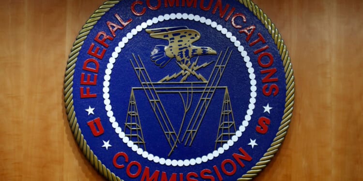 FCC asked to unleash campaign robocalls before the midterm elections